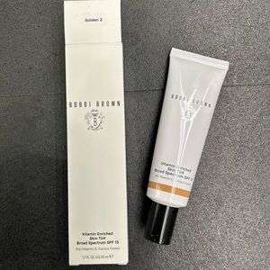 Bobbi Brown Vitamin Enriched Skin Tint SPF 15 (Golden 2) (50ml) new